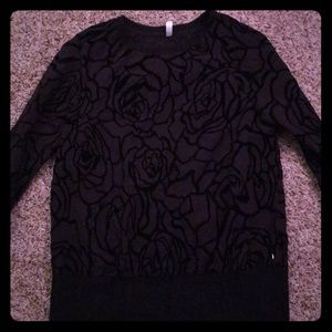 Fabletics Black Rose Pullover